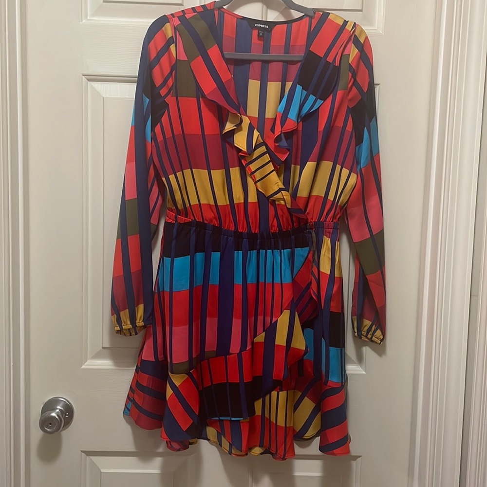 Express multi colored long sleeve, ruffled v neck chest dress - size medium